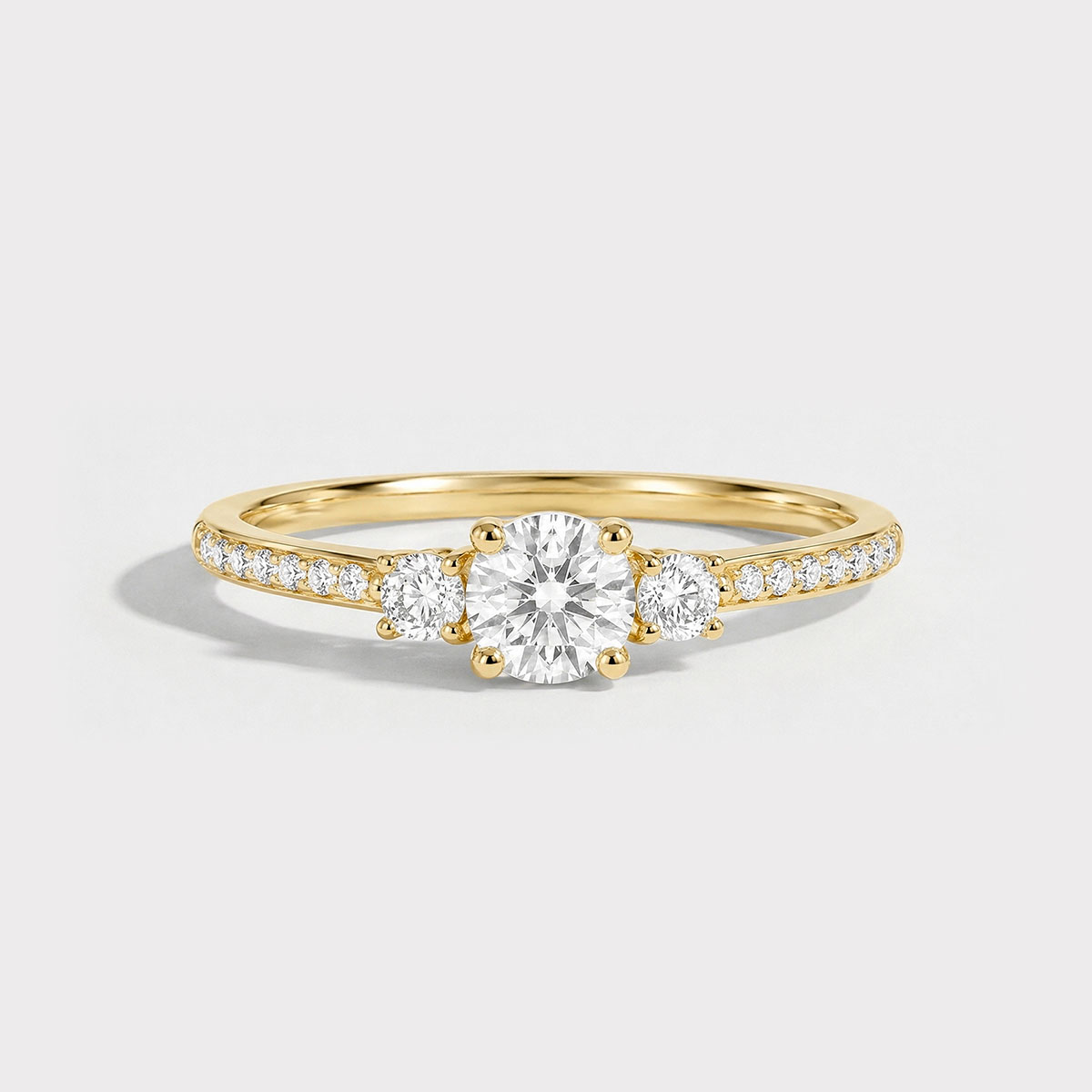 Bague Or jaune 750 ‰ (18 carats) - Diamant synthétique Rond 0.5 carat - Pierres de côté Diamant synthétique - Sertissage Diamant synthétique – Image 6