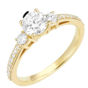 Bague Or jaune 750 ‰ (18 carats) - Diamant synthétique Rond 0.5 carat - Pierres de côté Diamant synthétique - Sertissage Diamant synthétique