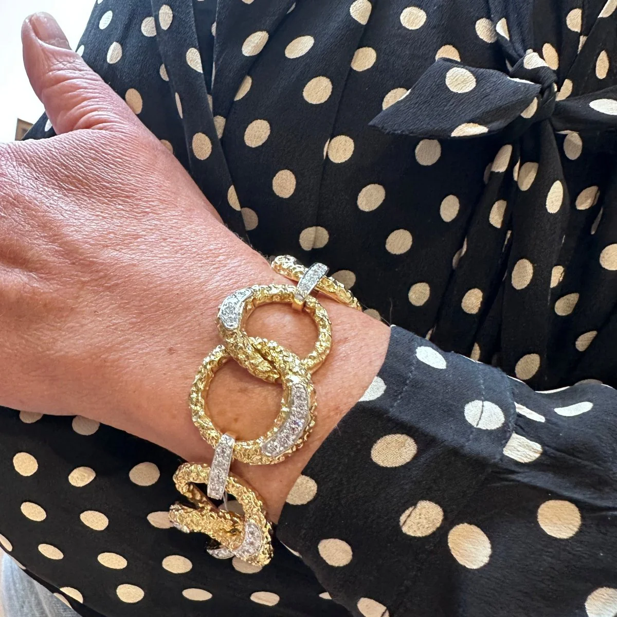 Bracelet M. GERARD en or jaune, platine et diamants – Image 2