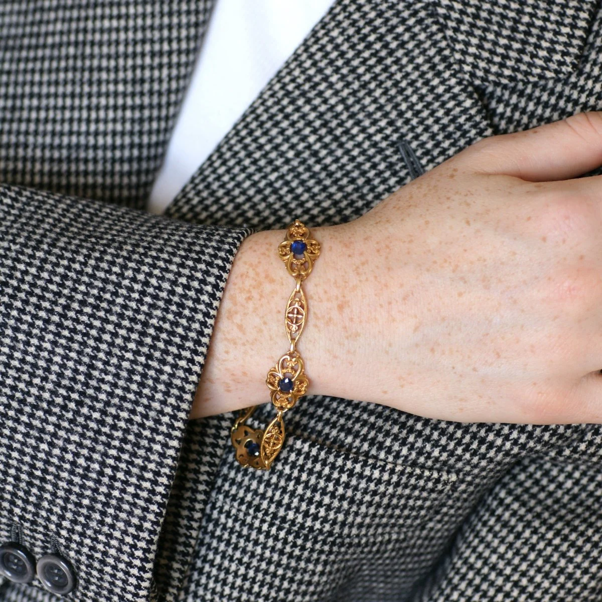 Bracelet Maille en or jaune et saphirs – Image 2