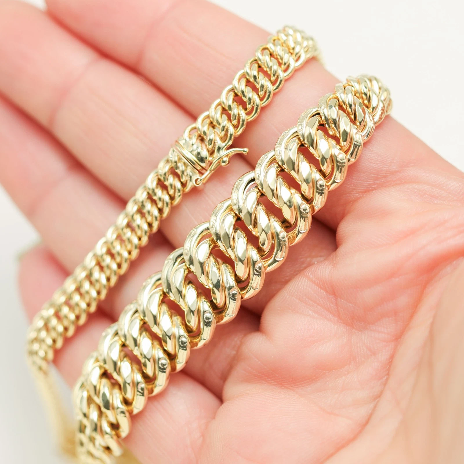 Collier Chaîne Princesa Réversible Gradué En Or Jaune 18K – Image 2