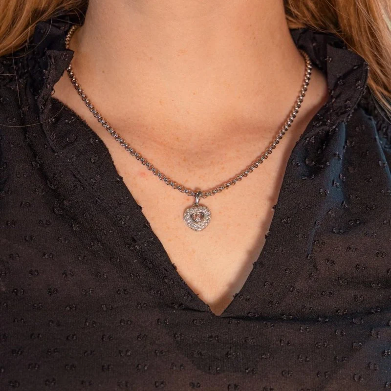 Collier Pendentif CHOPARD "Happy Diamonds" en or blanc et diamants – Image 3