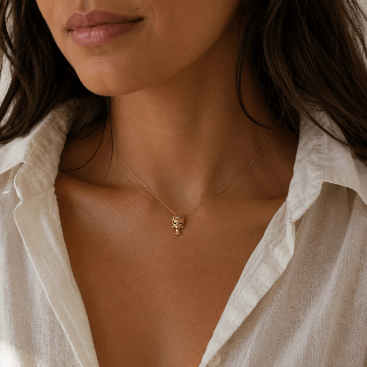Collier Pendentif en or jaune et diamants – Image 3