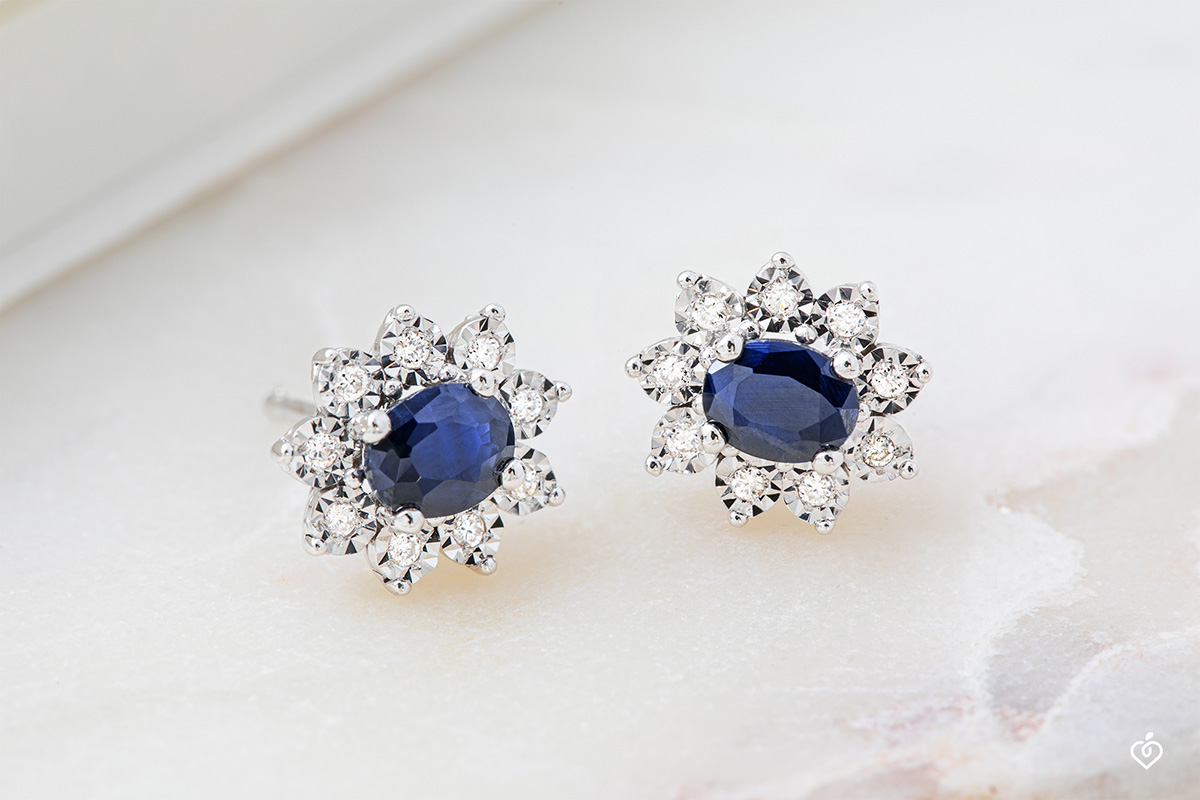 Puces Fleurs - Or blanc 750 ‰ (18 carats) - Saphir bleu – Image 4