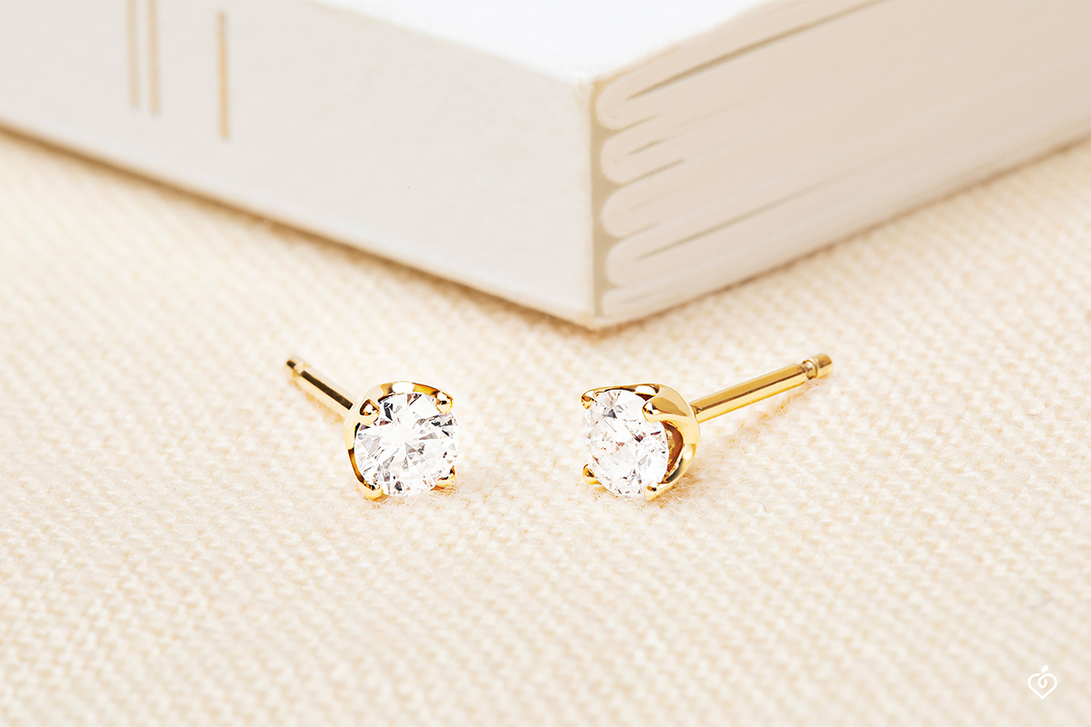 Puces - Or jaune 750 ‰ (18 carats) - Diamant