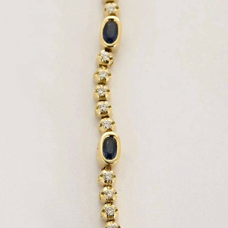 Collier articulé en or jaune 18k et saphirs, diamants – Image 3