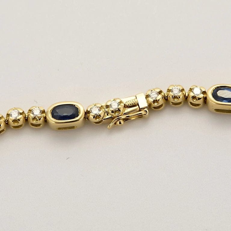 Collier articulé en or jaune 18k et saphirs, diamants – Image 4