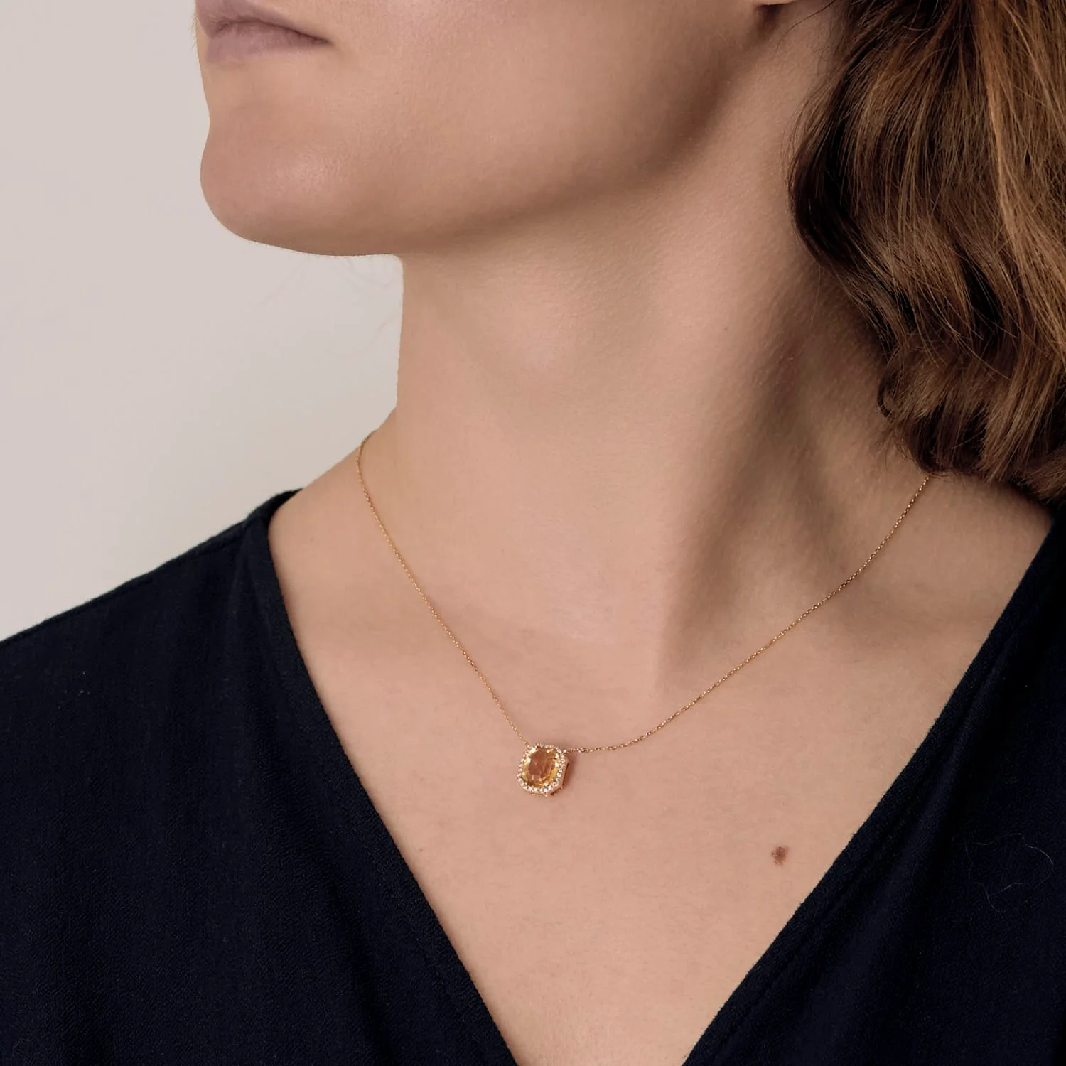 Collier en or jaune, citrine et petits diamants – Image 4