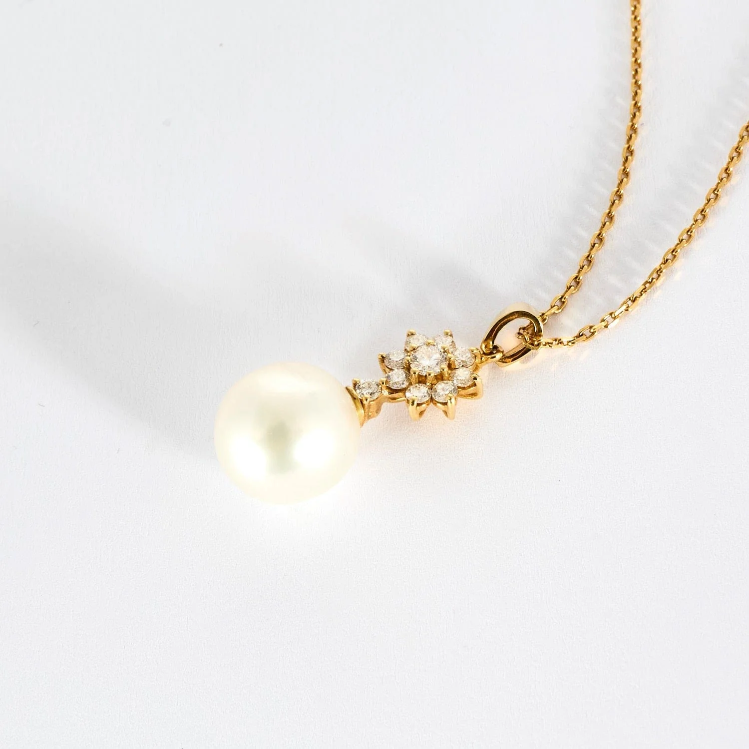 Collier en or jaune diamants et perle de culture – Image 4