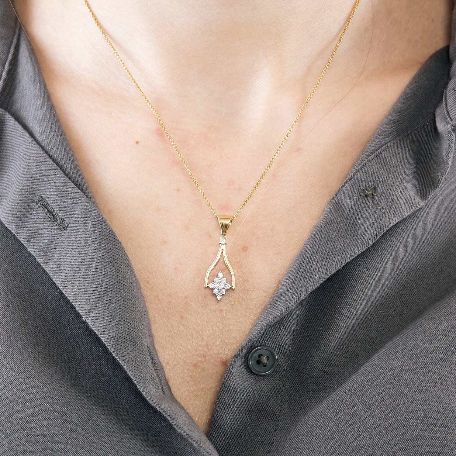 Collier en or jaune mobile avec saphirs et diamants – Image 3
