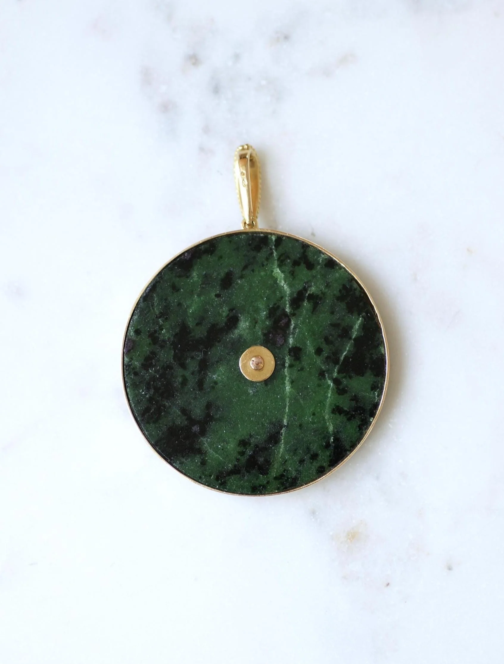 Jean & Pierre Bellin - Pendentif Zodiaque Vierge en or jaune et jade – Image 8