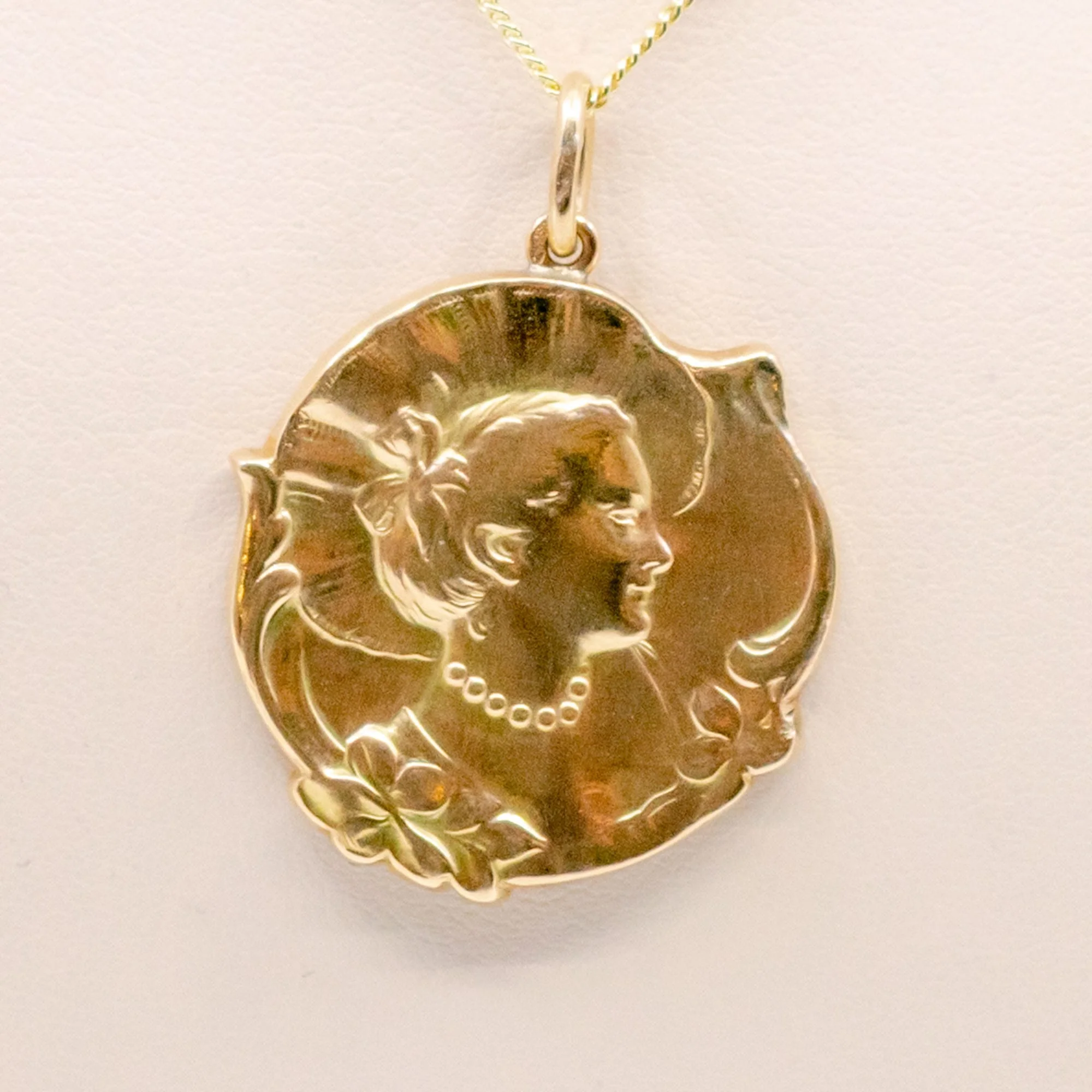 Pendentif camée Art nouveau en or 14 ct – Image 3