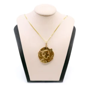 Pendentif camée Art nouveau en or 14 ct